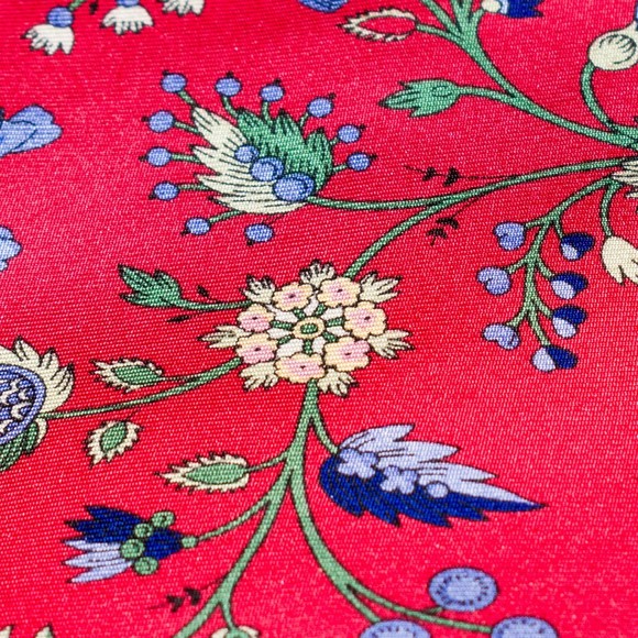 Tie Rack London Red Floral 100% Silk Men's Designer Tie - Picture 5 of 5